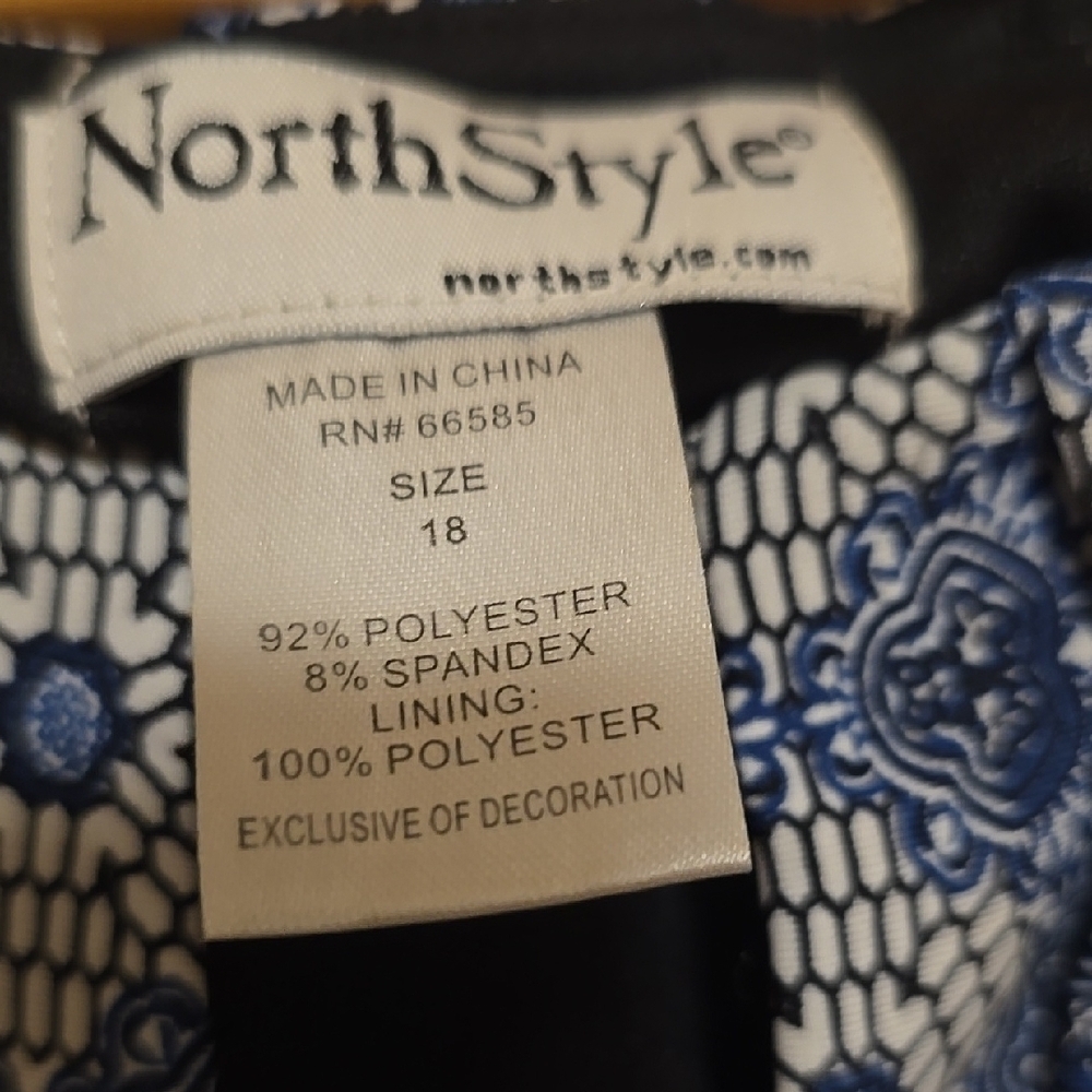 NorthStyle Blue Midi Sundress with Crew Neck and Sleeveless Design 18 - Picture 2 of 4